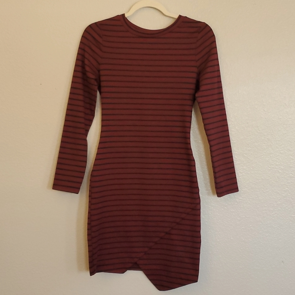 IRIS bodycon Stripped sleeve dress